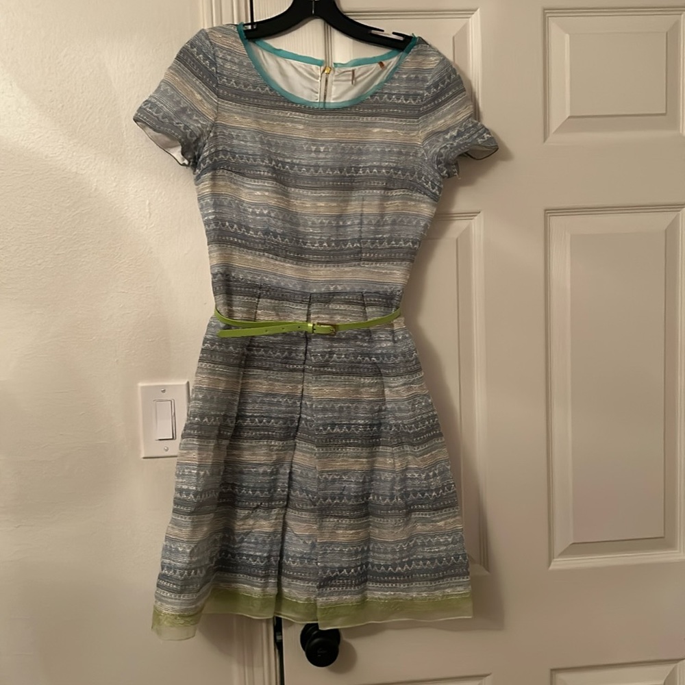 Elite Tahari mixed blue dress size 4